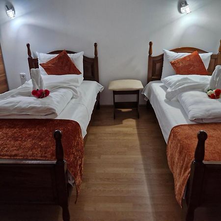 Mary Apartment Sibiu Ngoại thất bức ảnh
