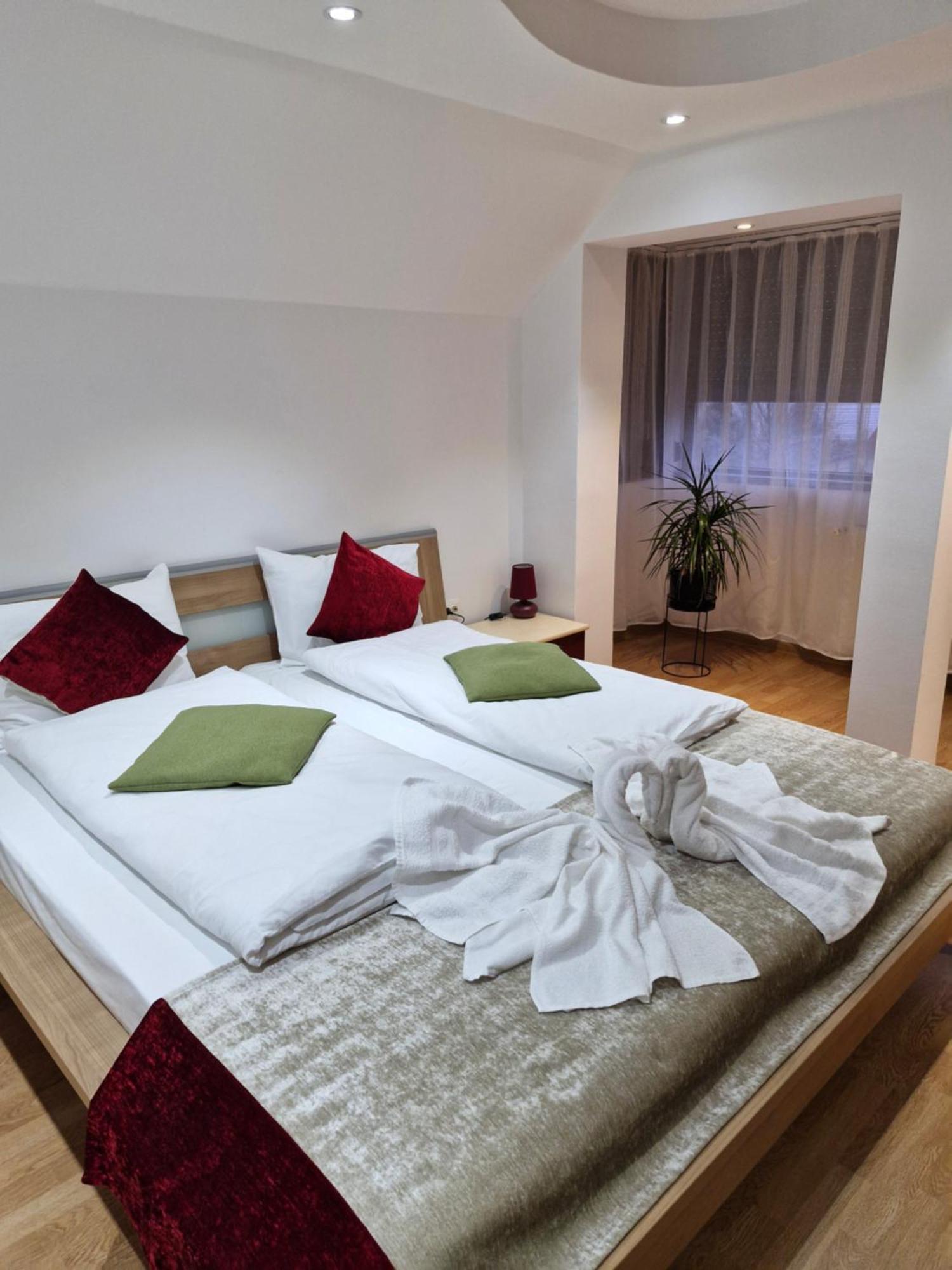 Mary Apartment Sibiu Ngoại thất bức ảnh
